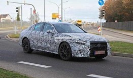 e级大改款最新爆料,全新设计、尖端科技，揭秘未来豪华轿车新标杆