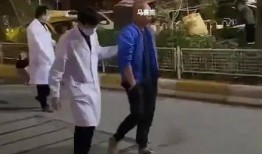 网红当街被爆料视频大全,网红当街被曝光瞬间，真相令人震惊