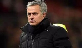 英媒爆料穆里尼奥视频,英媒揭秘场边争议瞬间